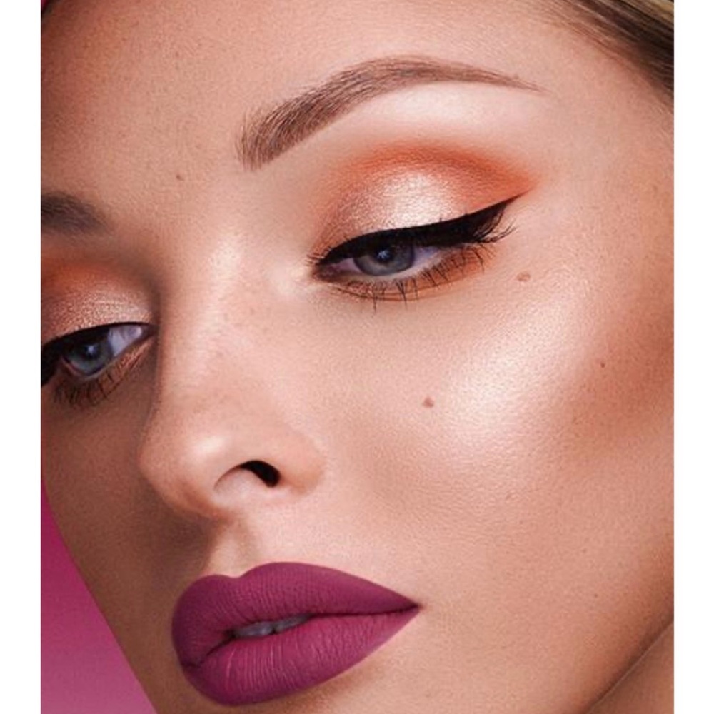 KYLIE Lip Liquid Matte Lipstick - Head over Heels #101 - Picture 4 of 5